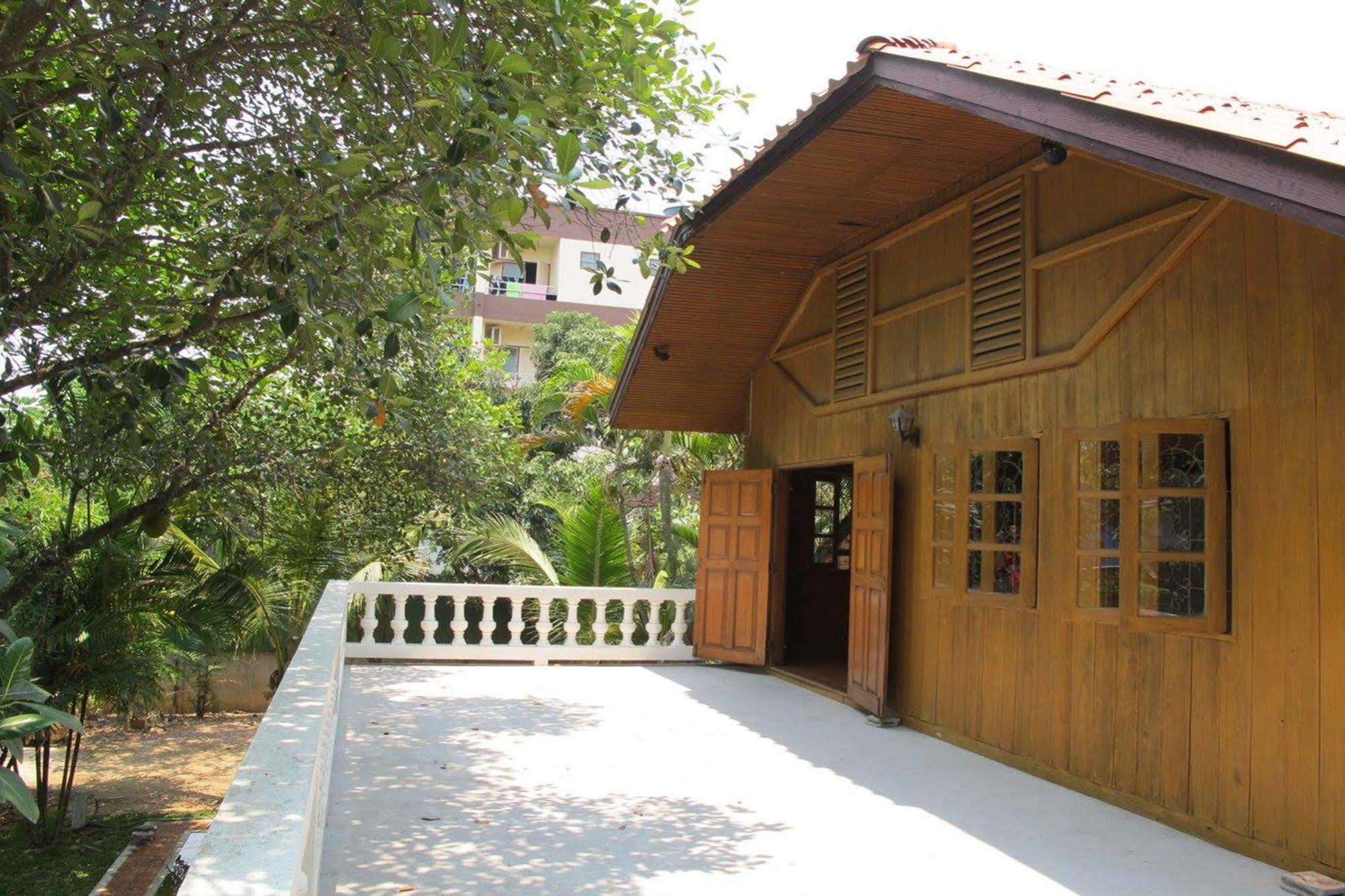 Planter'S Hostel Chiang Mai Exterior foto
